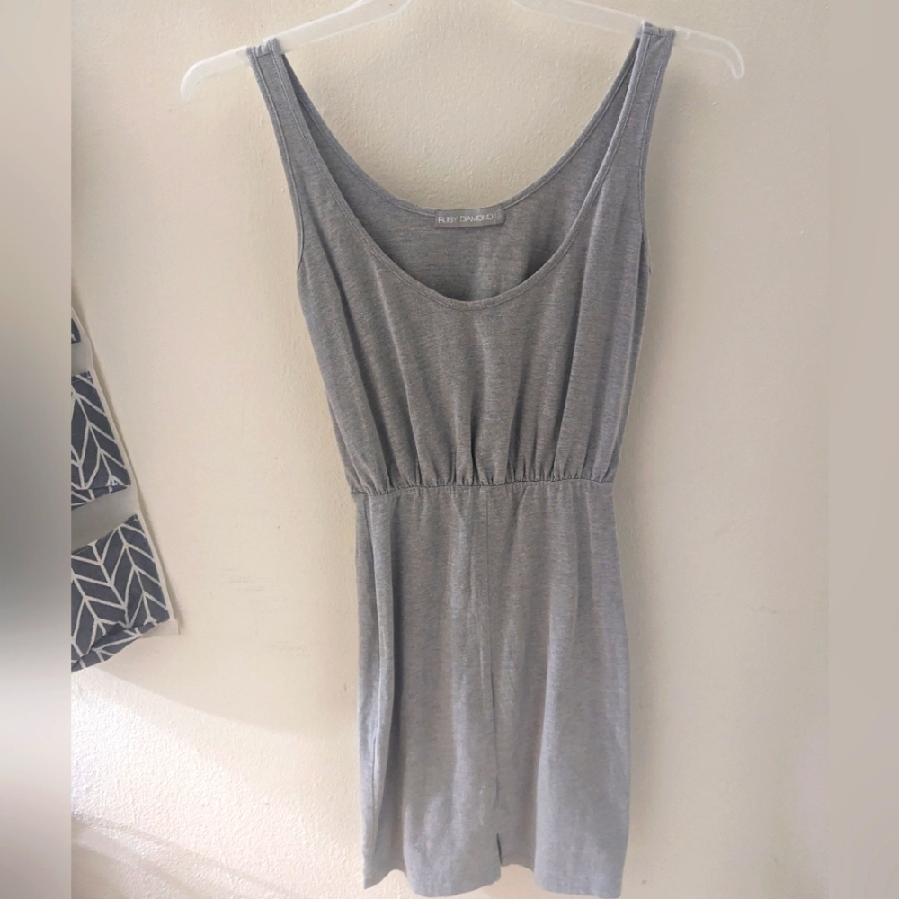 Ruby Diamond bodycon gray dress